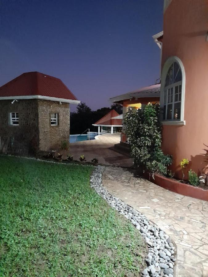Eden Crest Villa 昂斯拉雷区 外观 照片